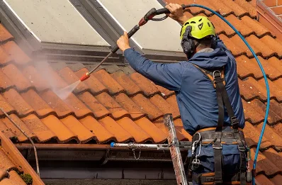 Démoussage et hydrofuge de toiture à Astet